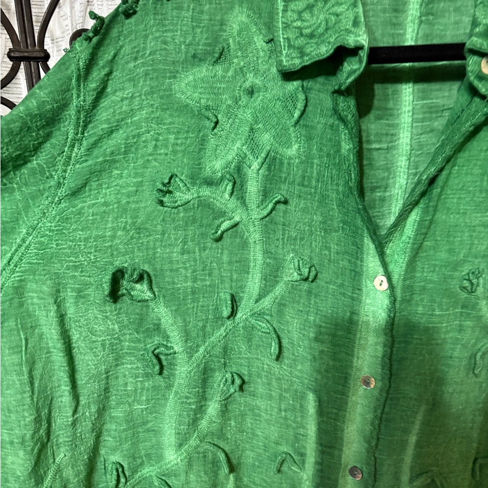 Green Embroidered Top/Jacket - Picture 5 of 9